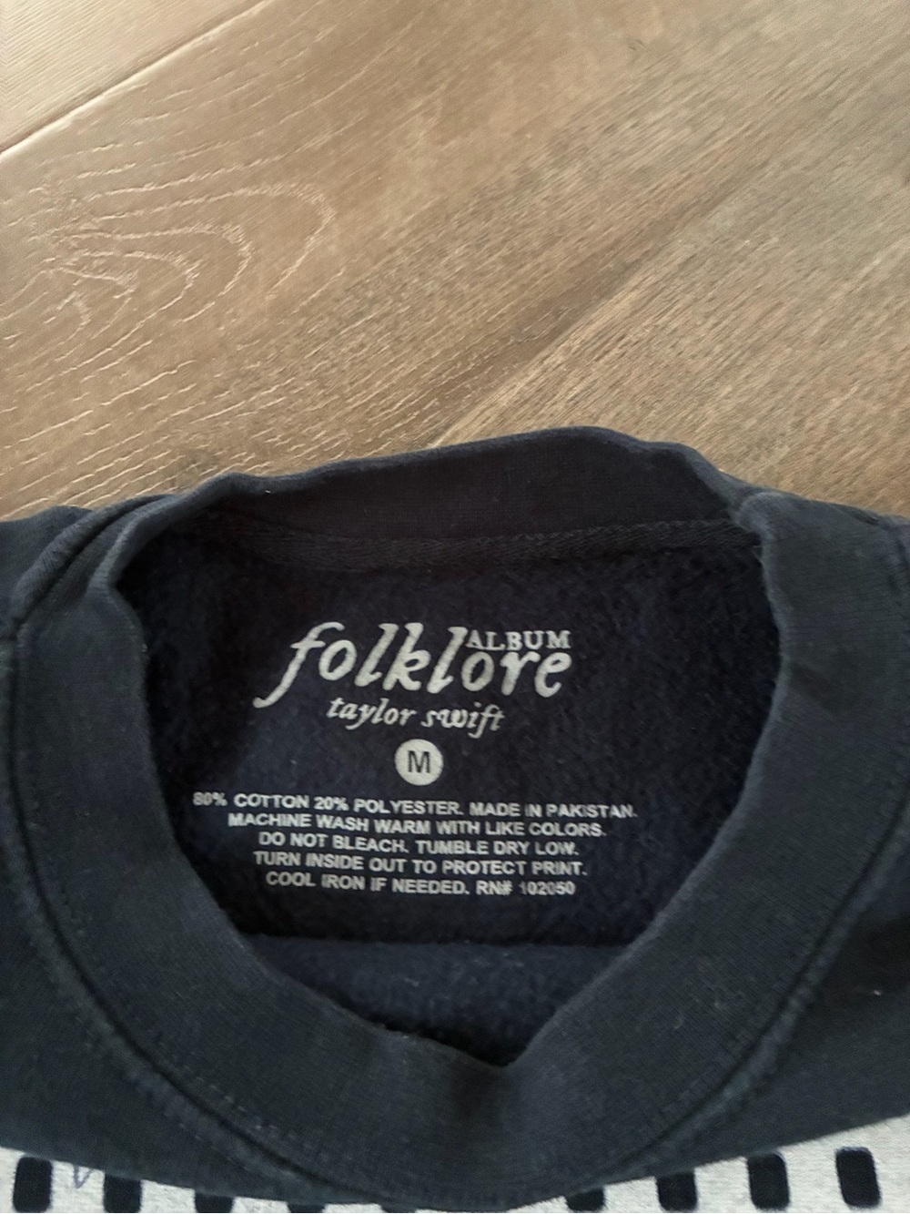 OFFICIAL Taylor Swift Folklore Crewneck Sweatshirt - Picture 5 of 5